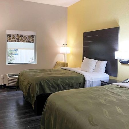 Отель Wingate By Wyndham Biloxi - Ocean Springs Экстерьер фото