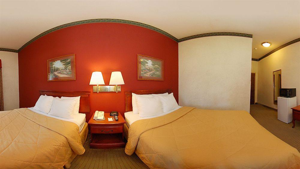 Отель Wingate By Wyndham Biloxi - Ocean Springs Экстерьер фото