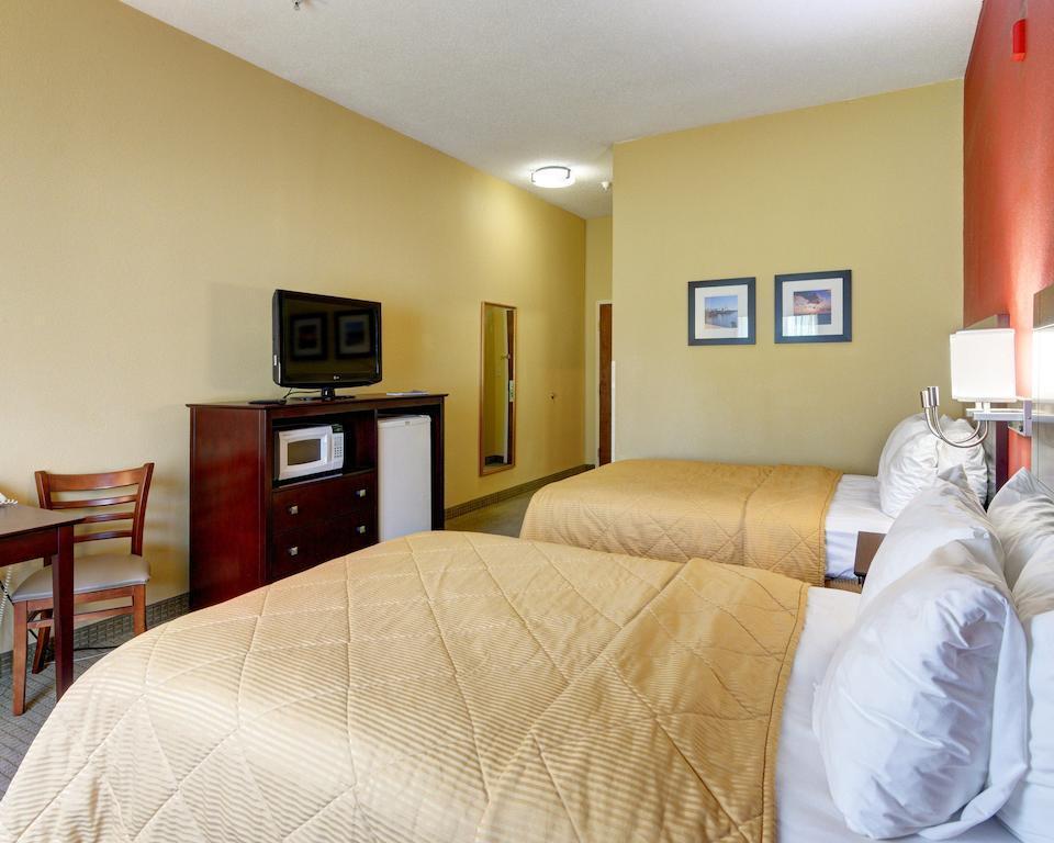 Отель Wingate By Wyndham Biloxi - Ocean Springs Экстерьер фото