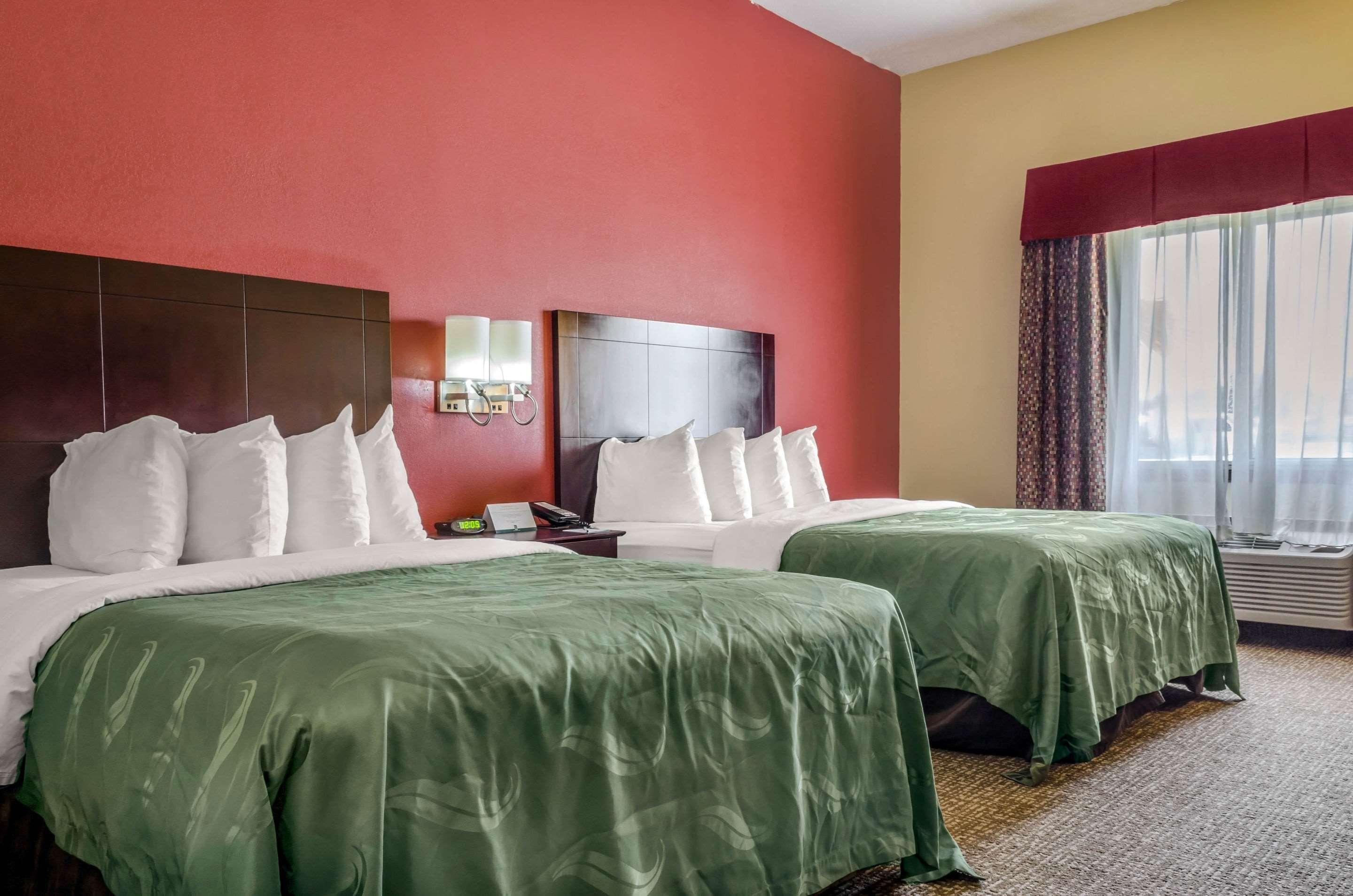 Отель Wingate By Wyndham Biloxi - Ocean Springs Экстерьер фото