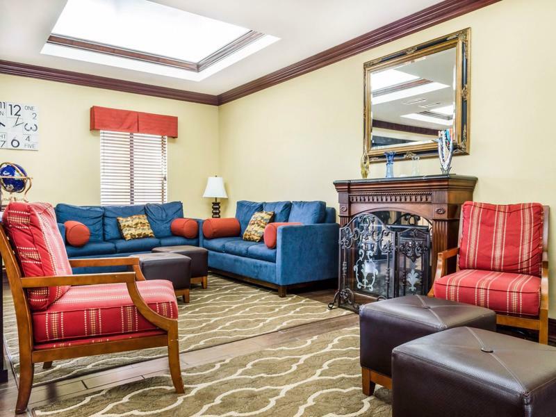 Отель Wingate By Wyndham Biloxi - Ocean Springs Экстерьер фото